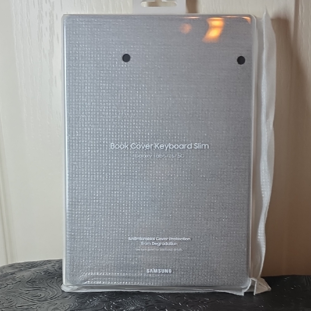 Samsung Galaxy Tab S7 Cover Keyboard Slim